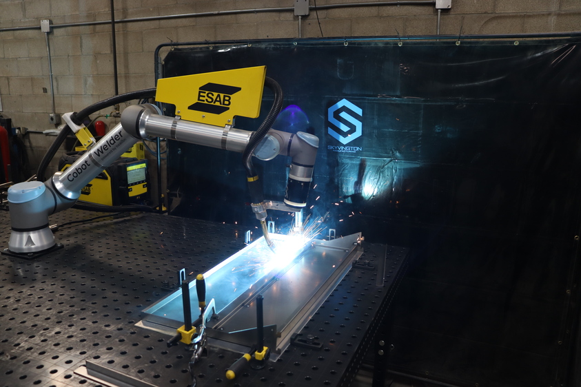 esab-cobot-welding-operation